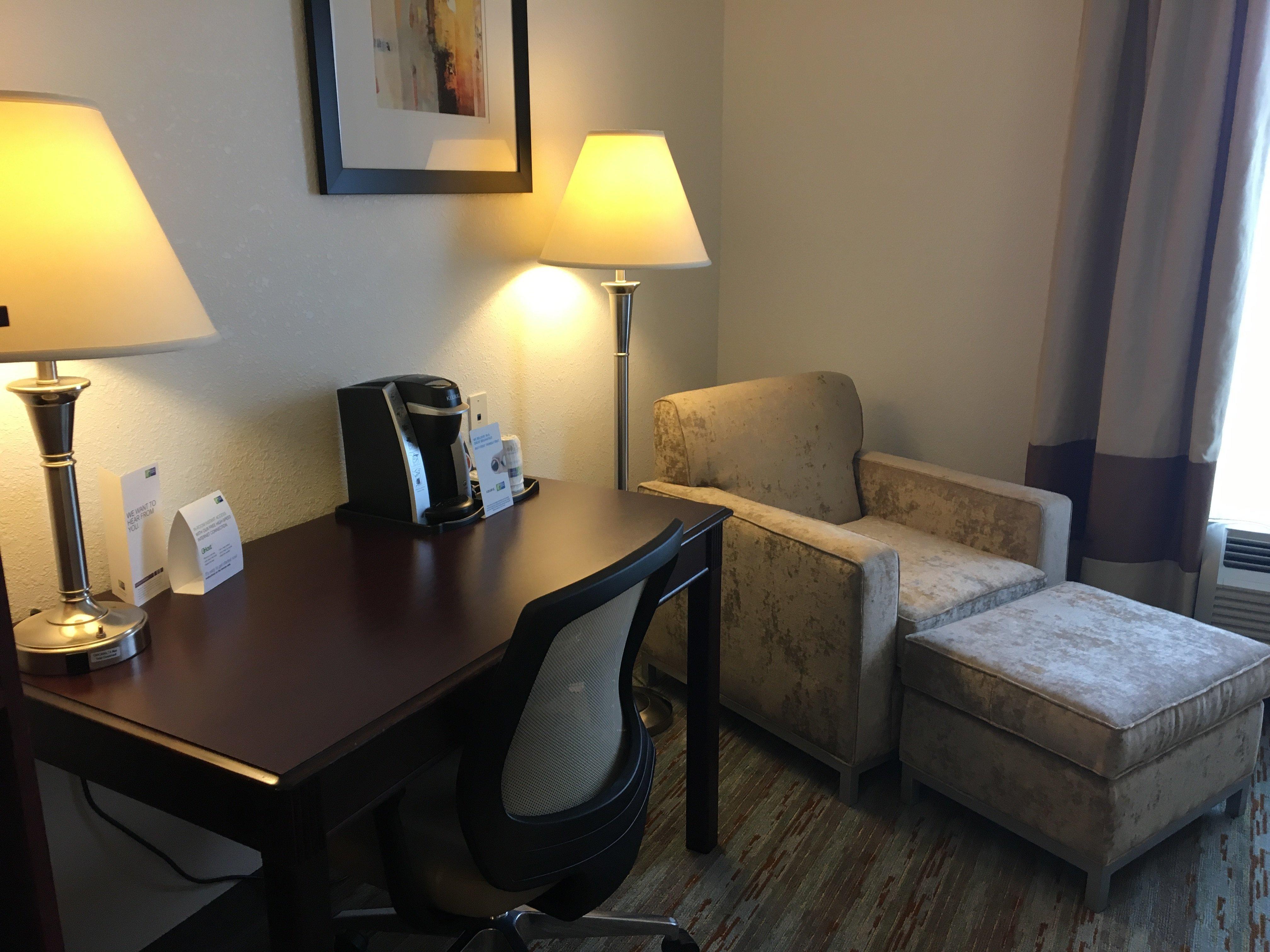Holiday Inn Express West Jefferson By Ihg Eksteriør bilde
