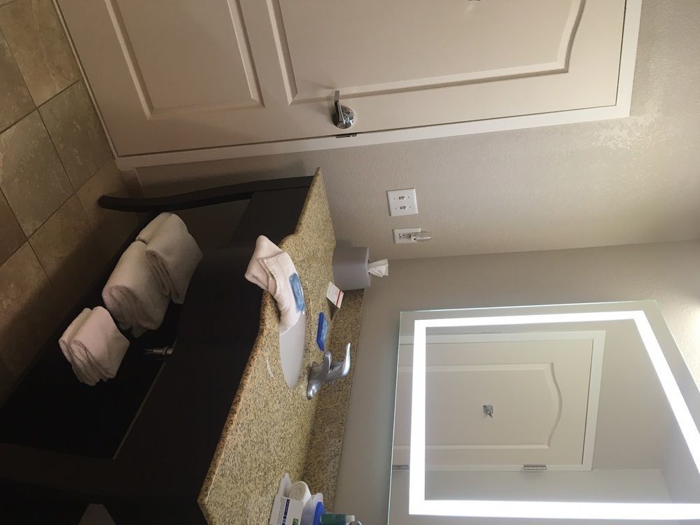 Holiday Inn Express West Jefferson By Ihg Eksteriør bilde