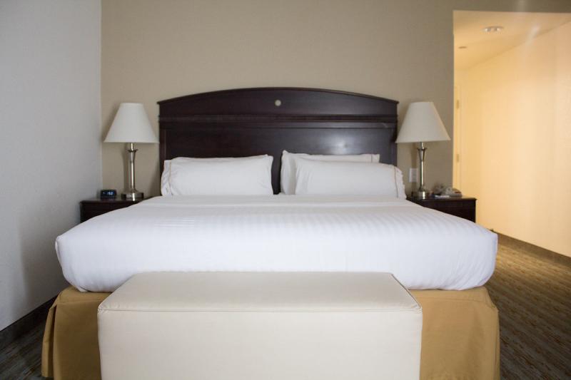Holiday Inn Express West Jefferson By Ihg Eksteriør bilde